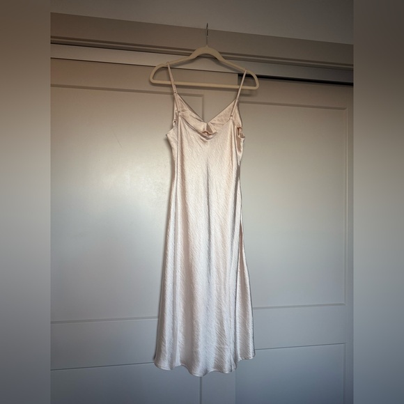 Dress Forum Soft Cream Satin Midi Sleeveless Spaghetti Strap Dress - Picture 6 of 7